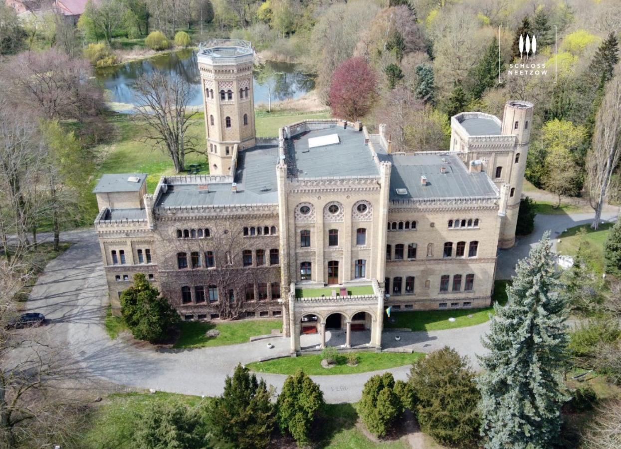 Hotel Schloss Neetzow Buitenkant foto